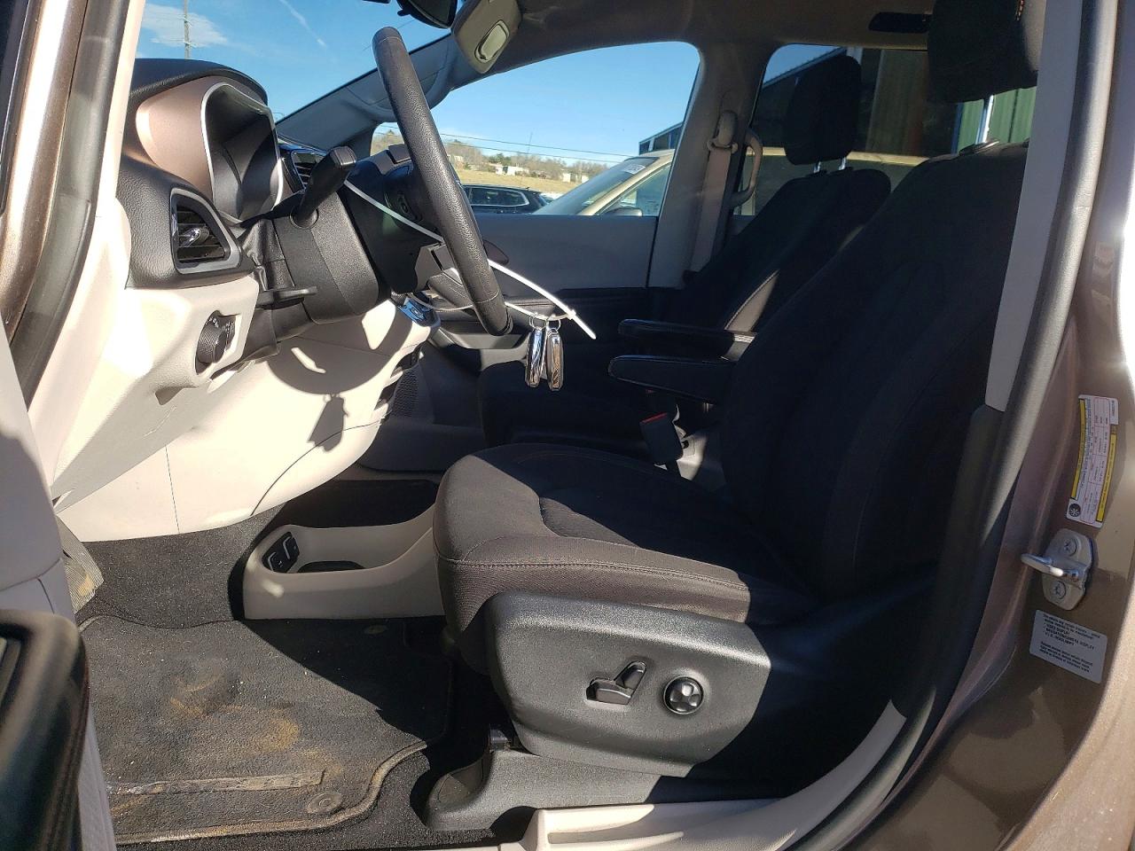 Chrysler Pacifica Touring