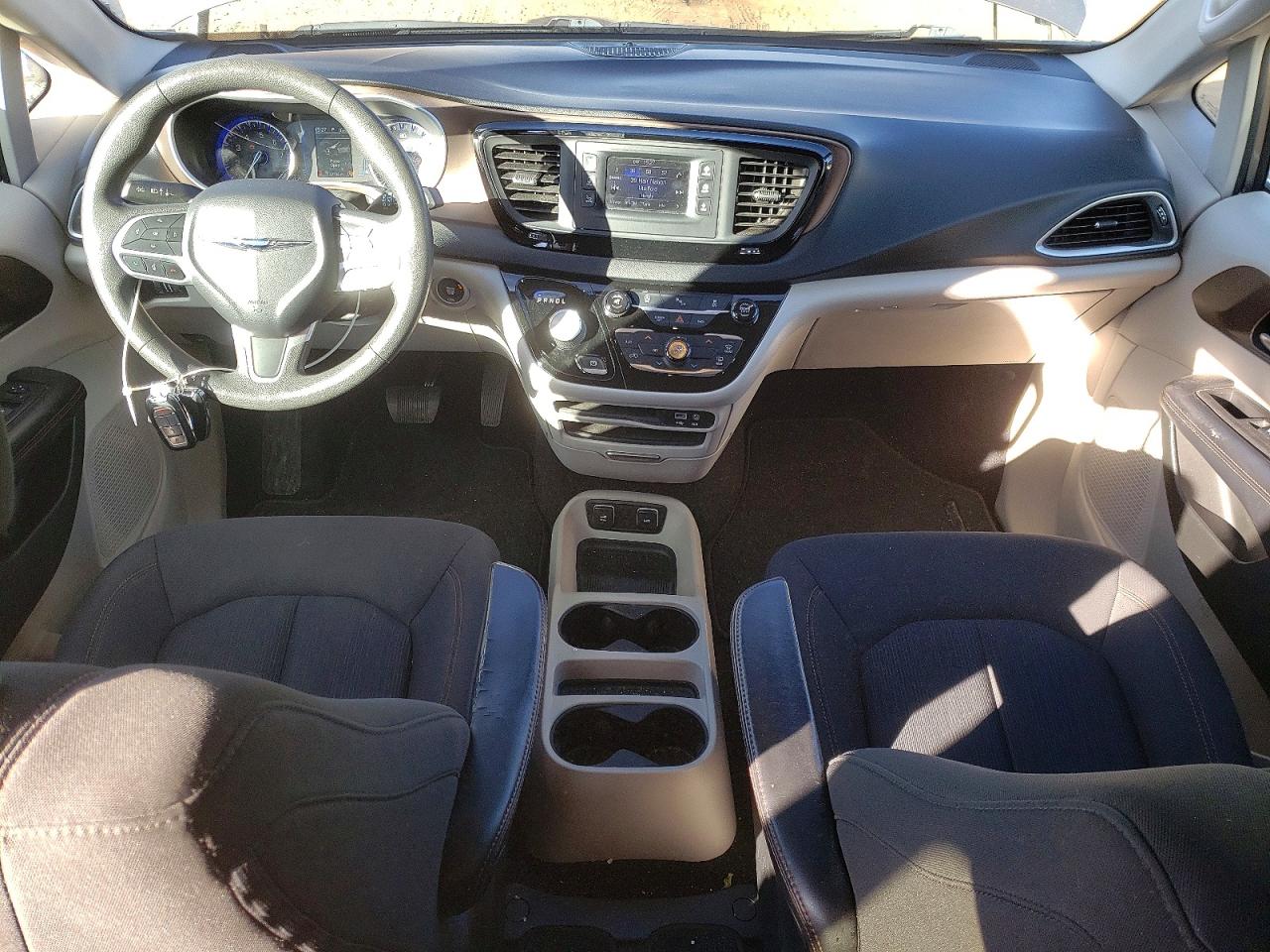 Chrysler Pacifica Touring