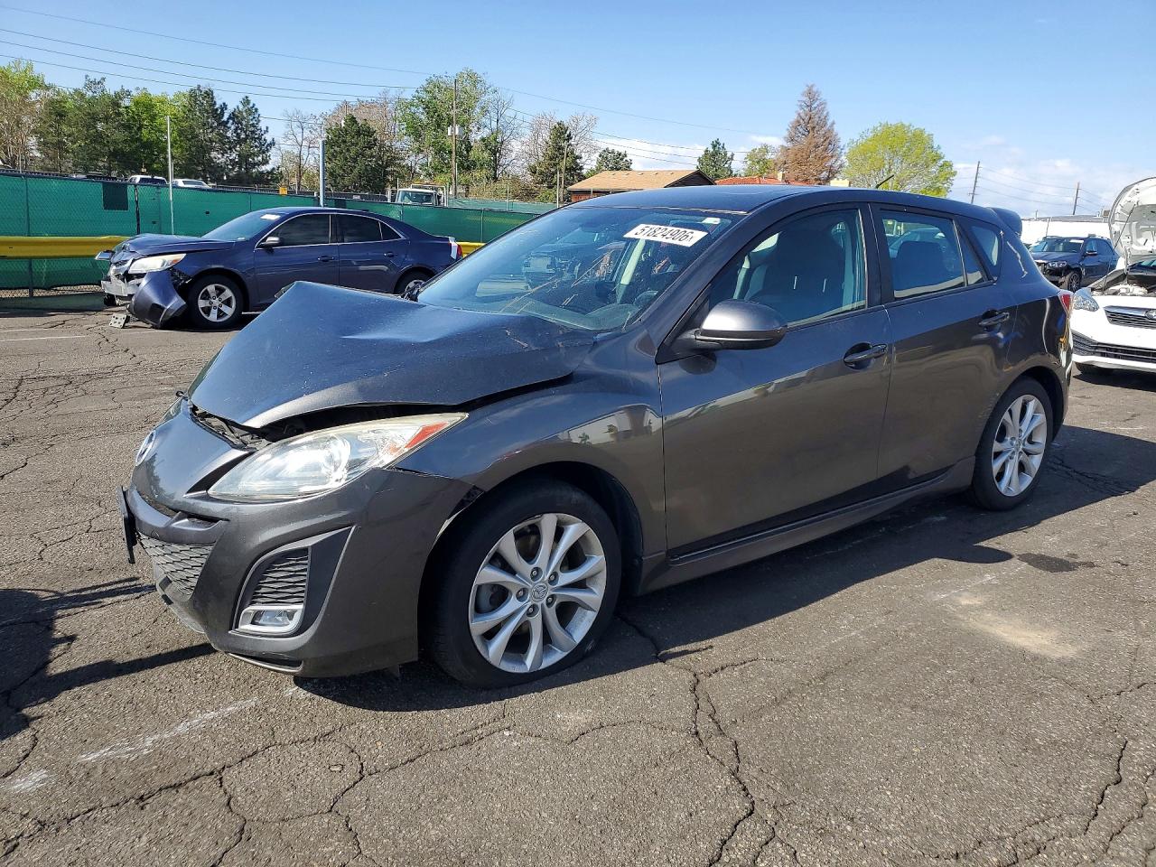 Salvage Mazda Mazda3 Image
