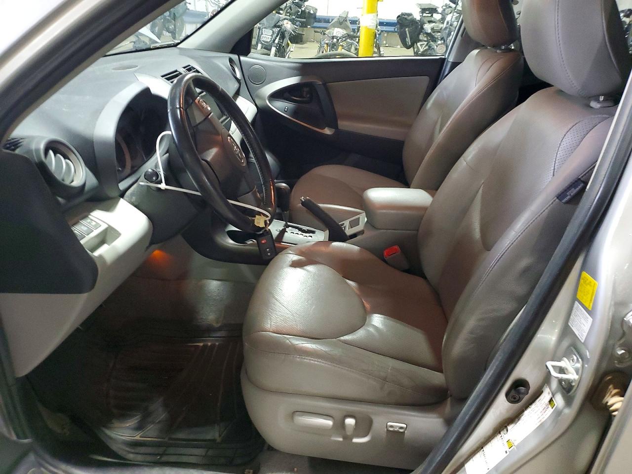 Toyota RAV4 Limited