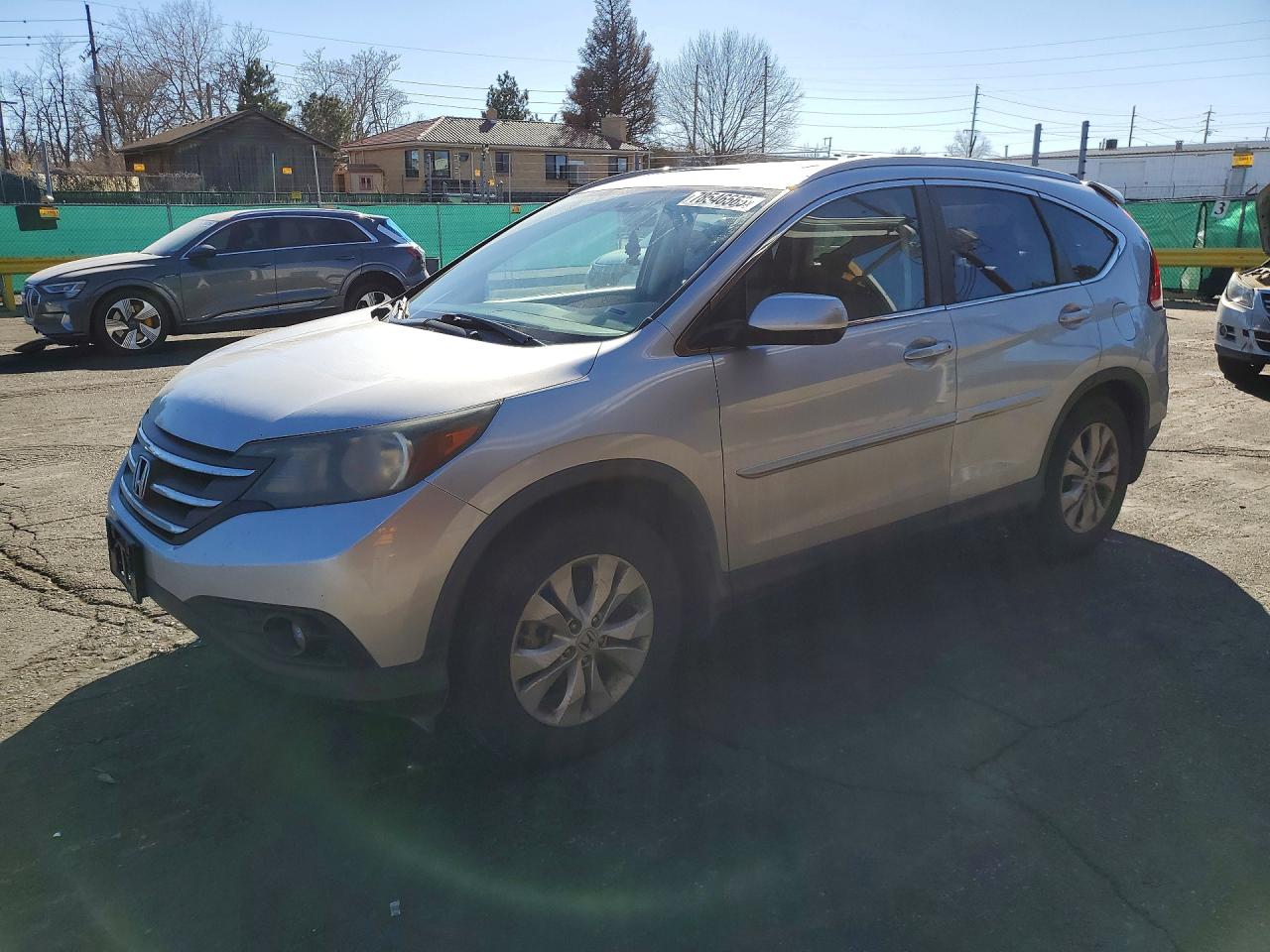 Salvage Honda Crv Image