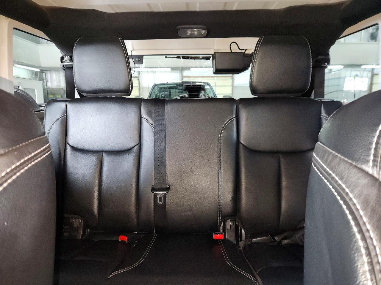 Jeep Wrangler Sahara