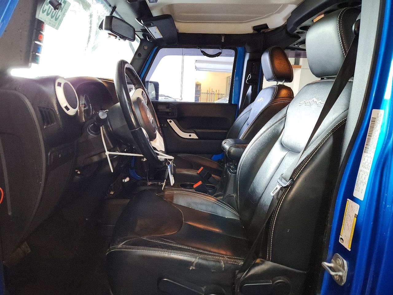 Jeep Wrangler Sahara