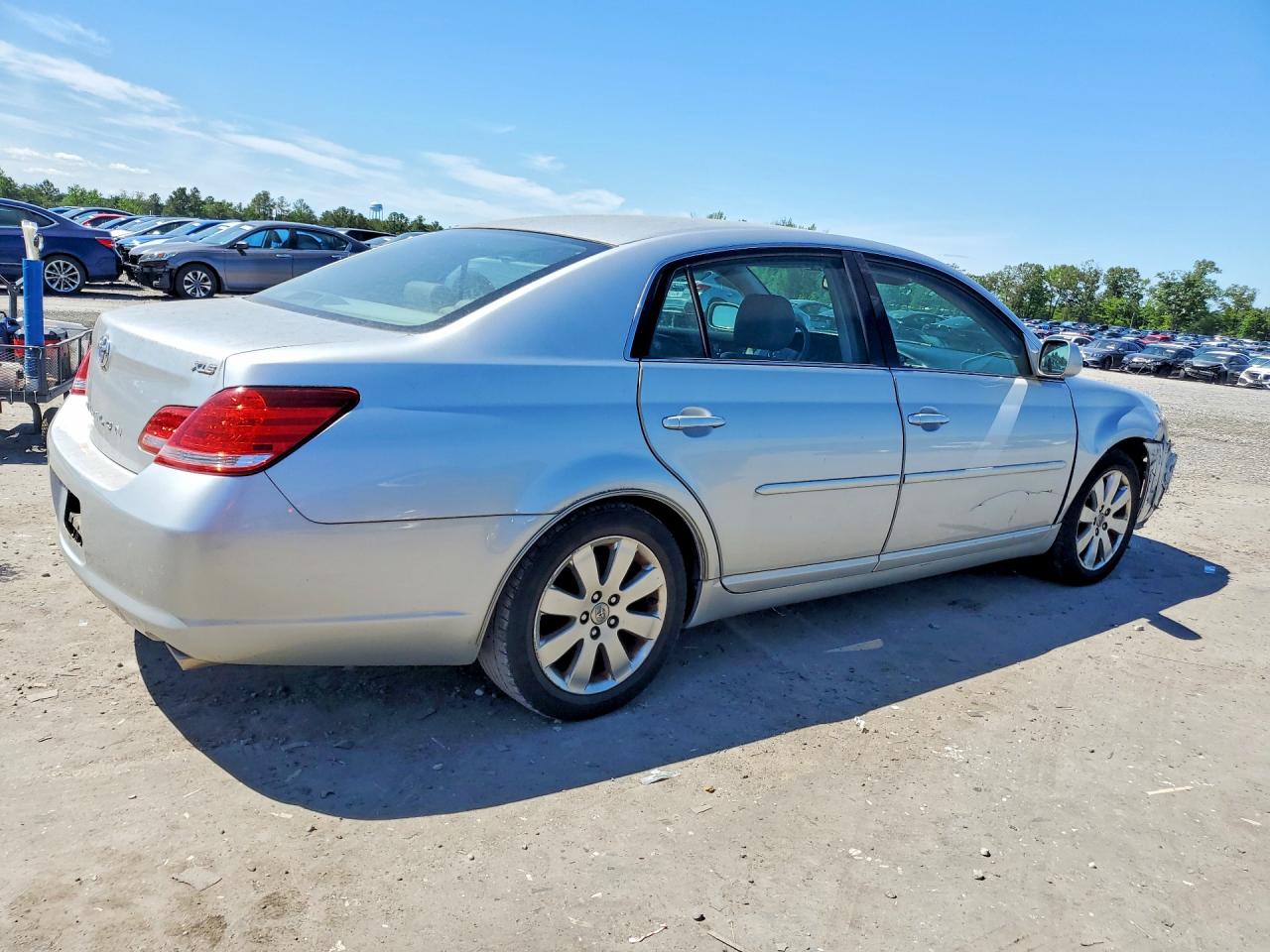 Toyota Avalon Xls