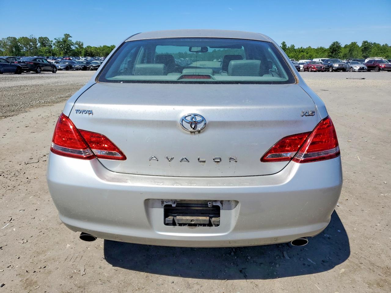 Toyota Avalon Xls