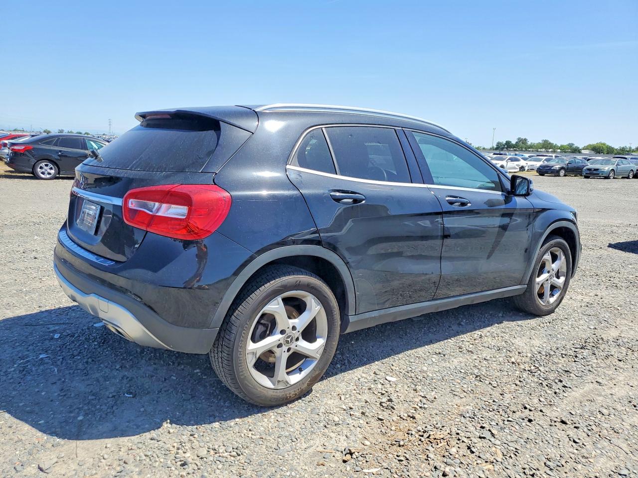 Mercedes-Benz GLA 250