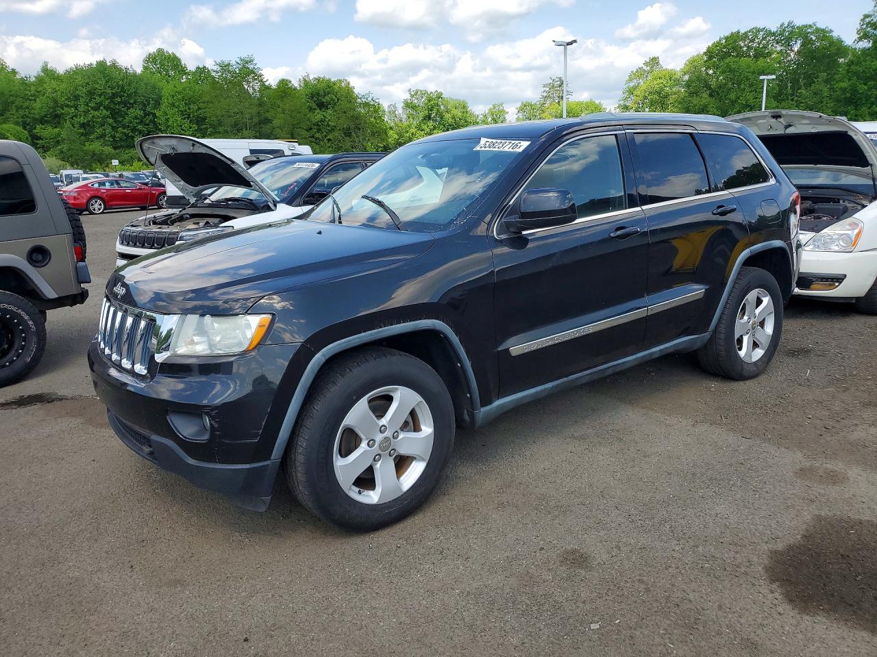 Salvage Jeep Cherokee Image