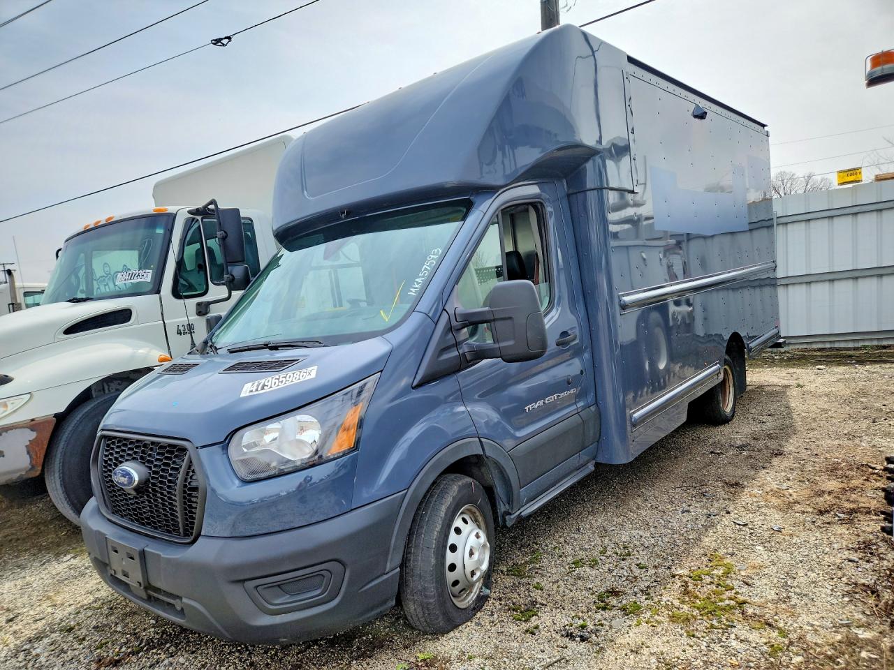 Salvage Ford Transit Image