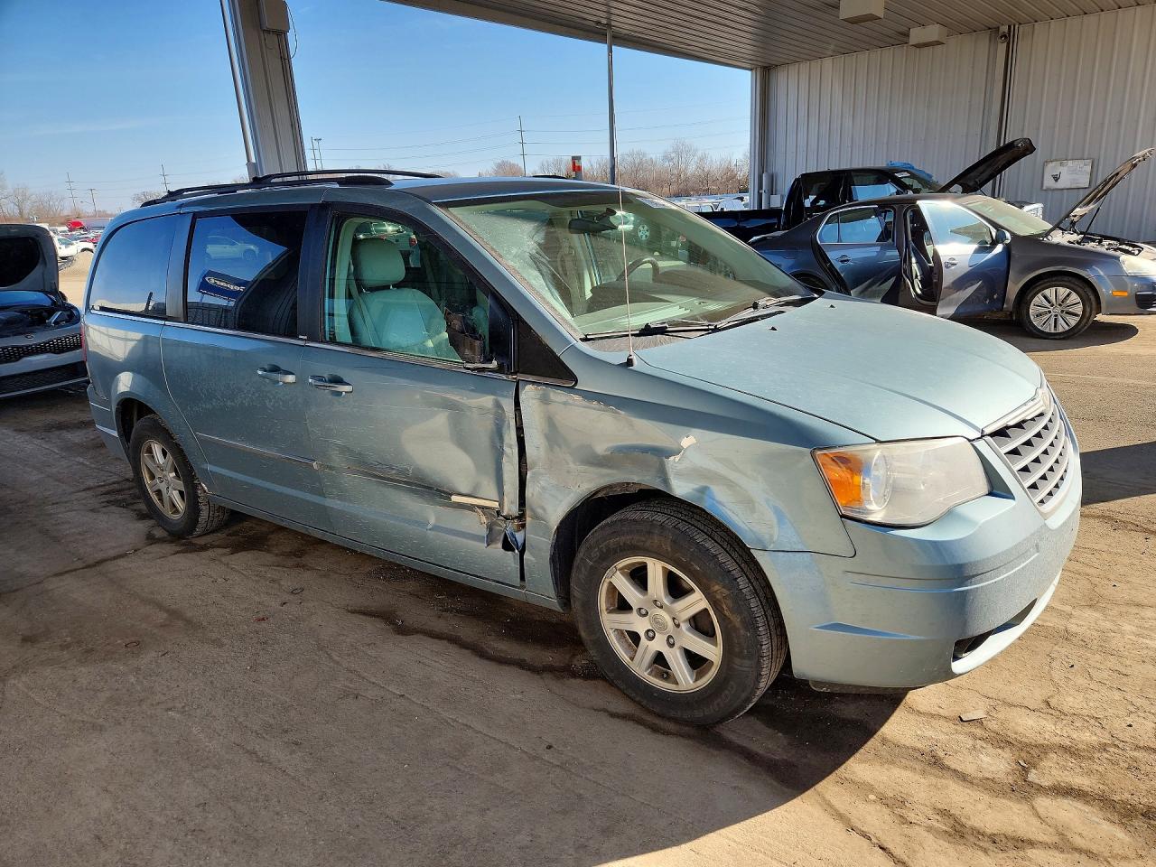 Chrysler Minivan Touring Plus