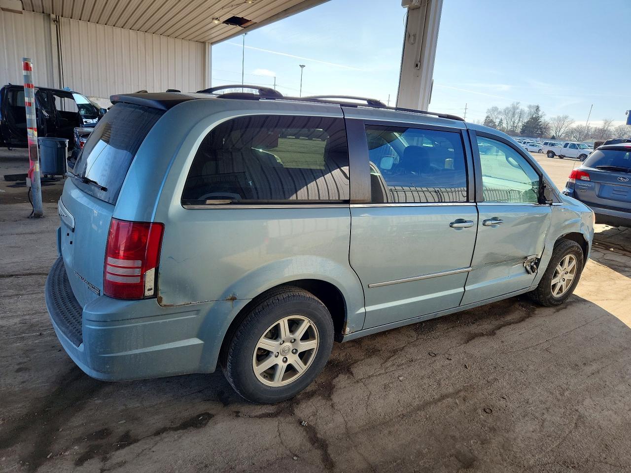 Chrysler Minivan Touring Plus