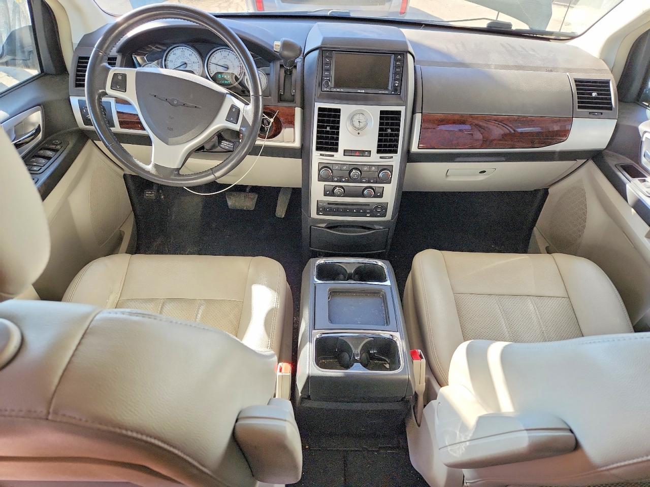 Chrysler Minivan Touring Plus