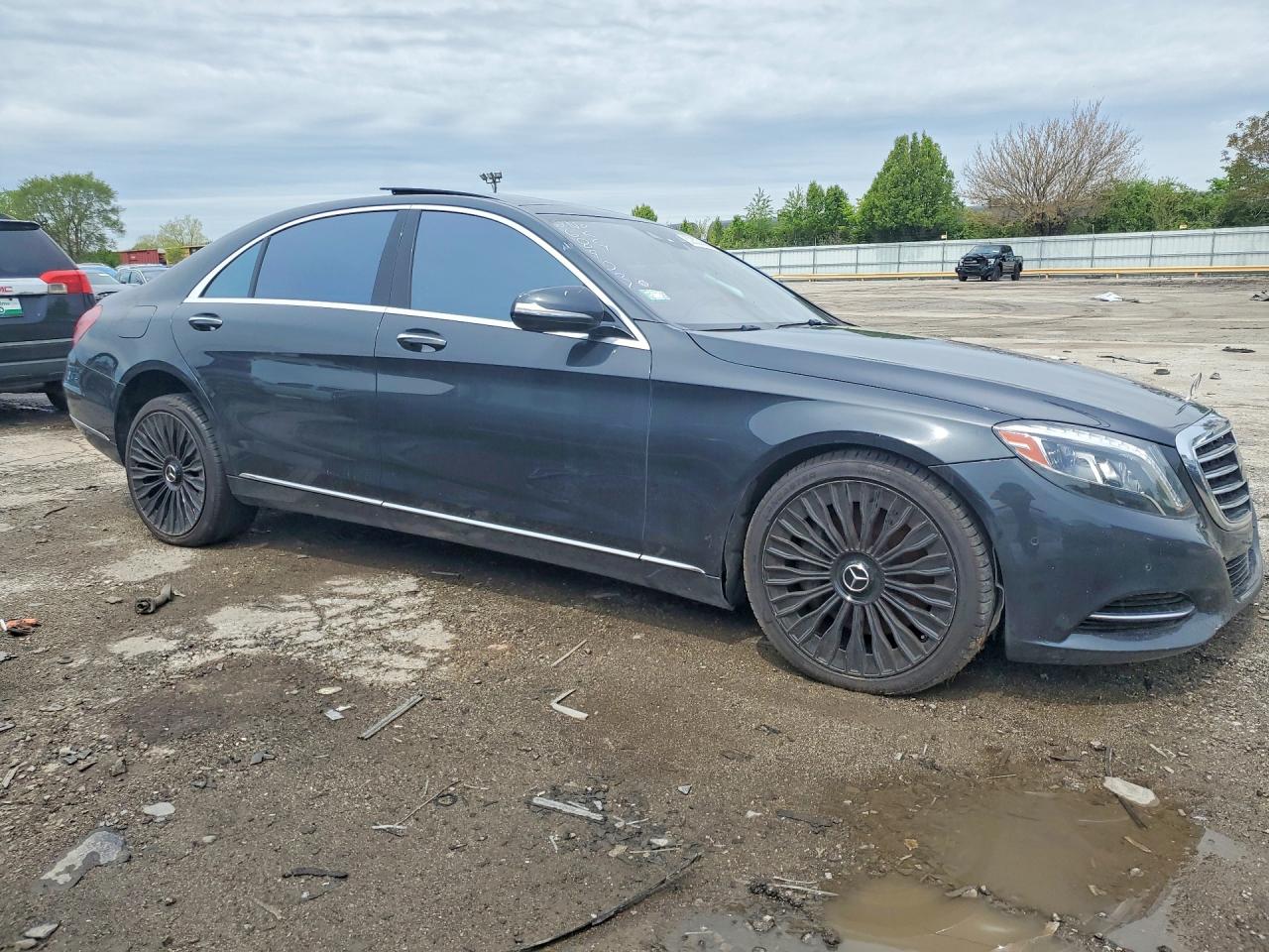 Mercedes-Benz S-Class 550 4matic