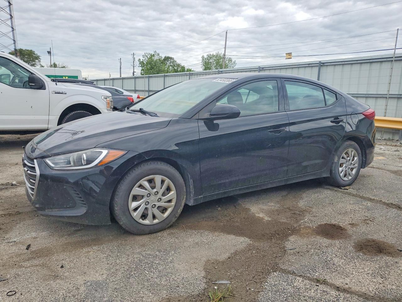 Salvage Hyundai ELANTRA Image