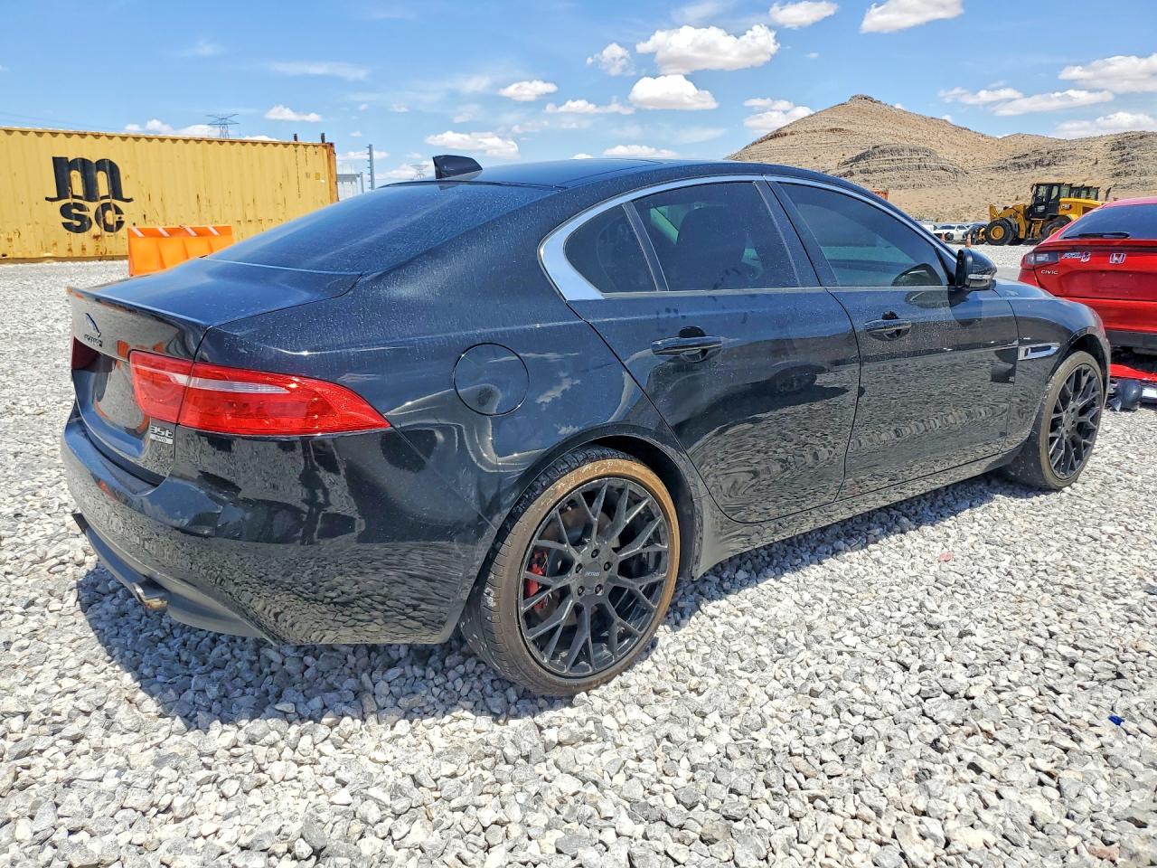 Jaguar XE Premium