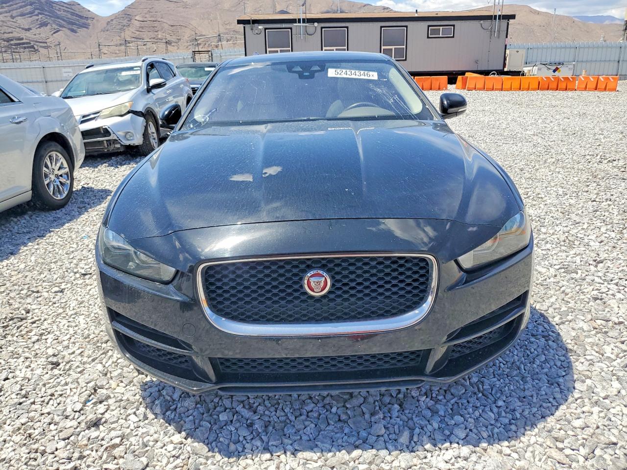 Jaguar XE Premium