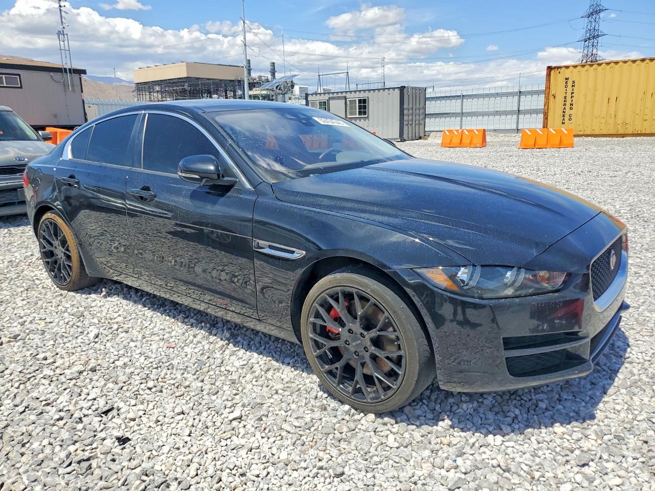 Jaguar XE Premium