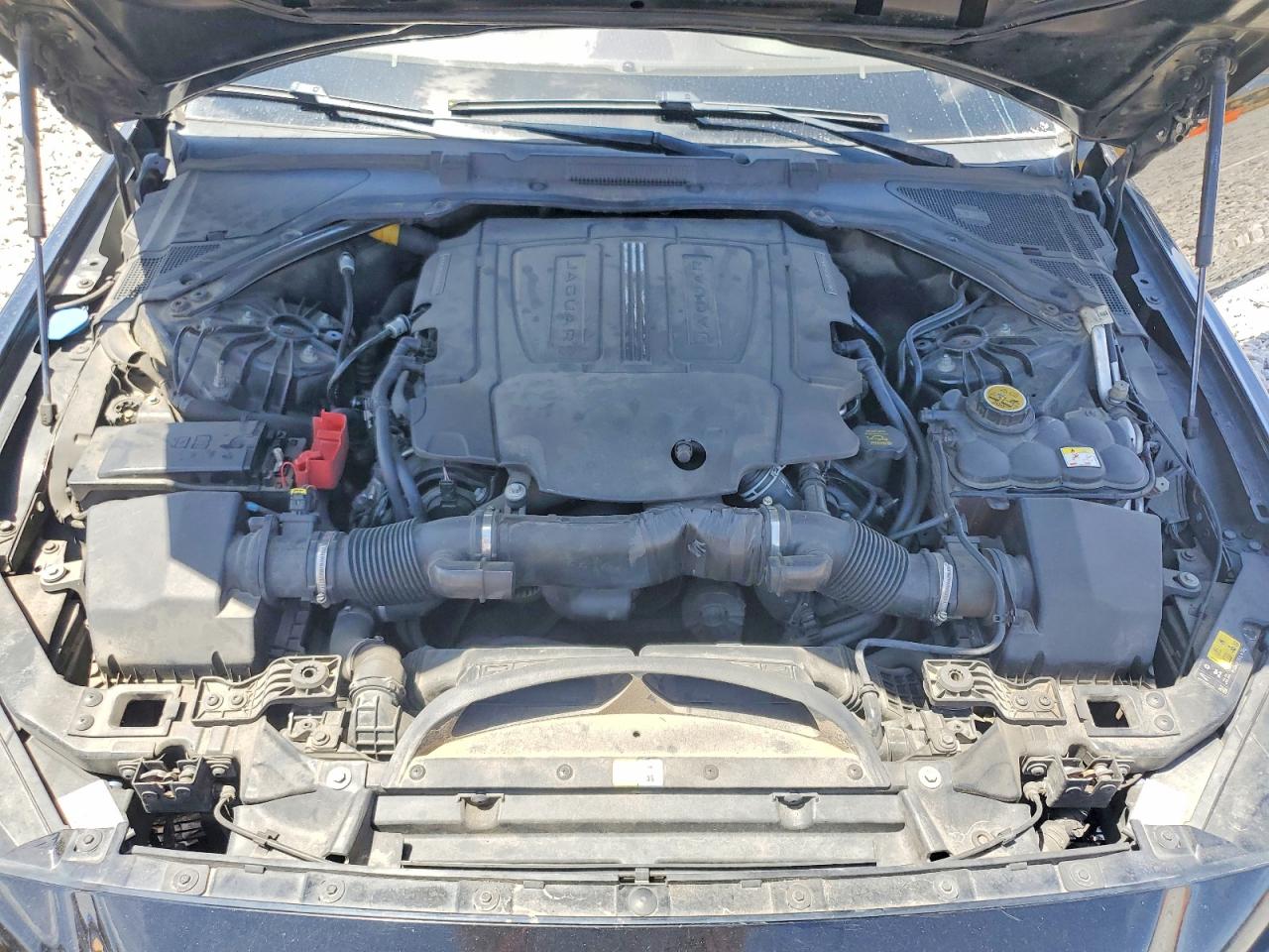 Jaguar XE Premium
