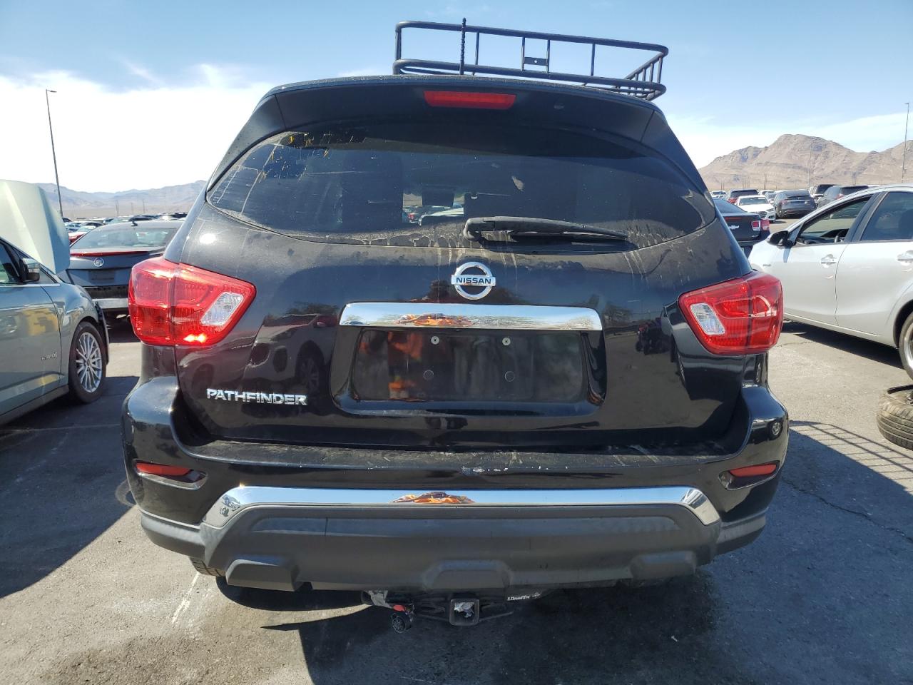 Nissan Pathfinder S