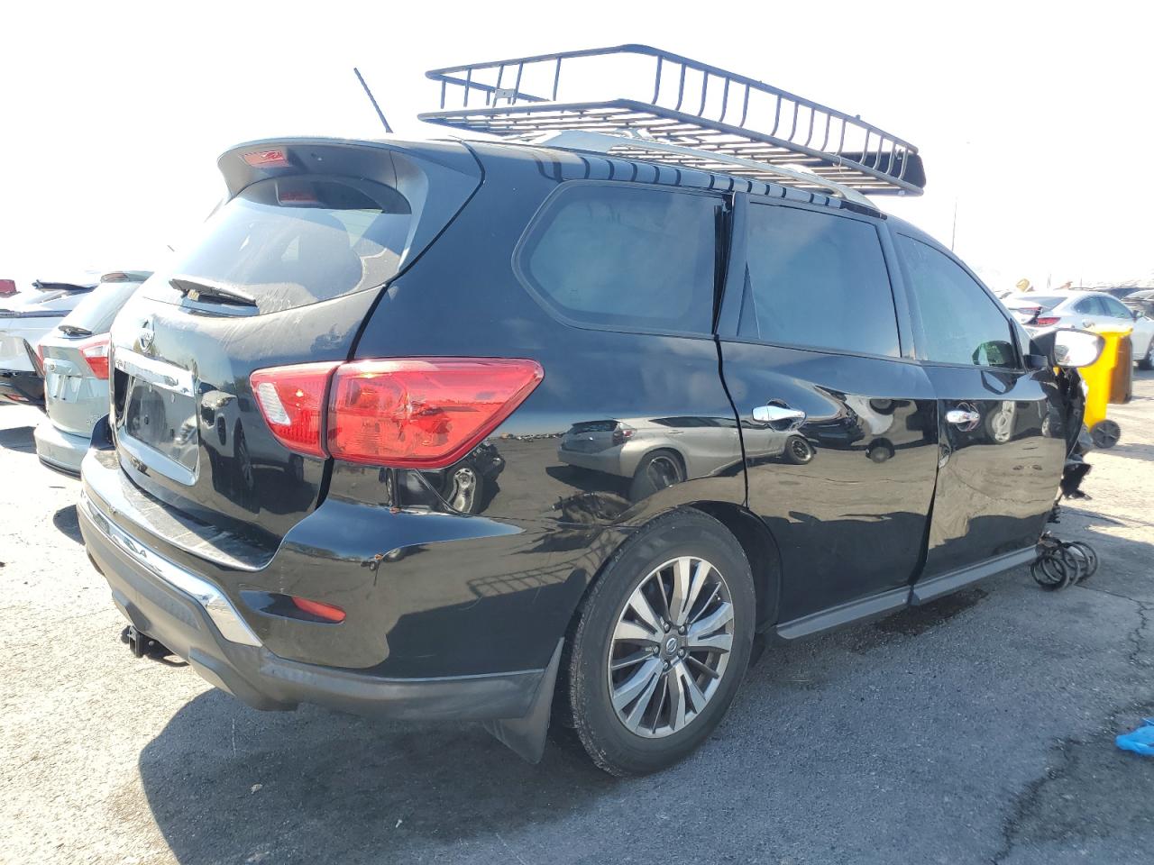 Nissan Pathfinder S