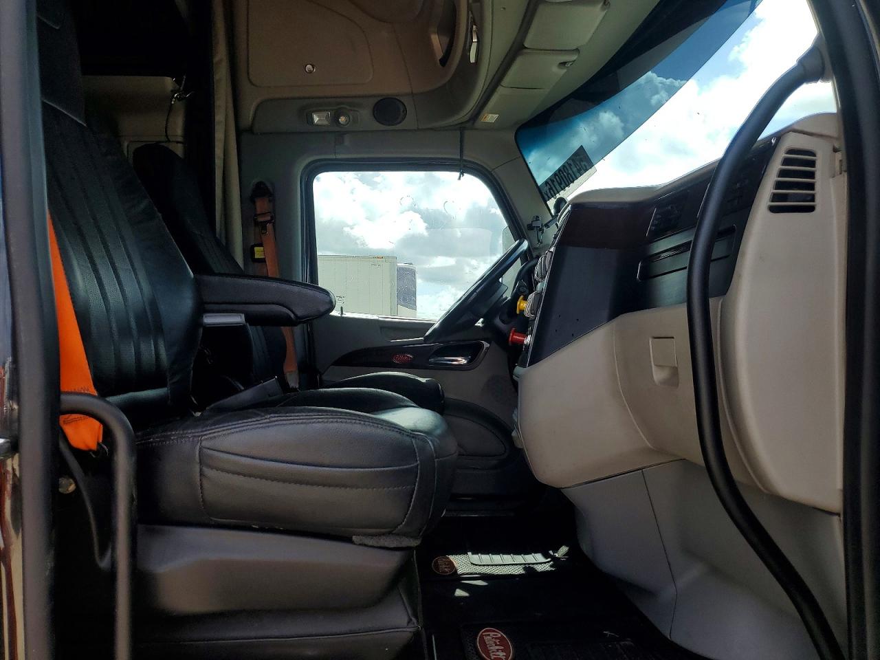 Peterbilt 579