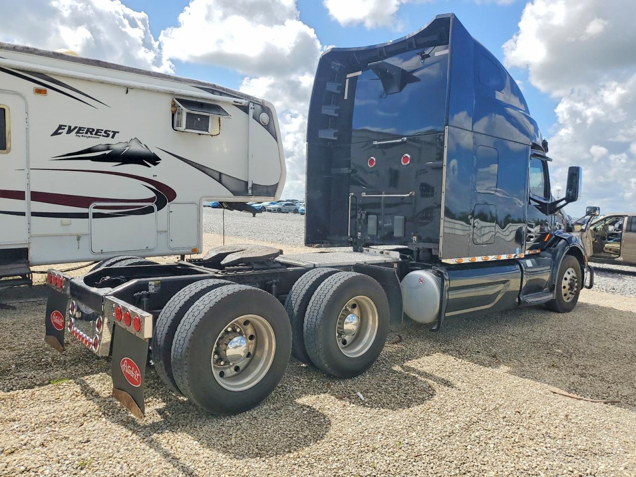 Peterbilt 579