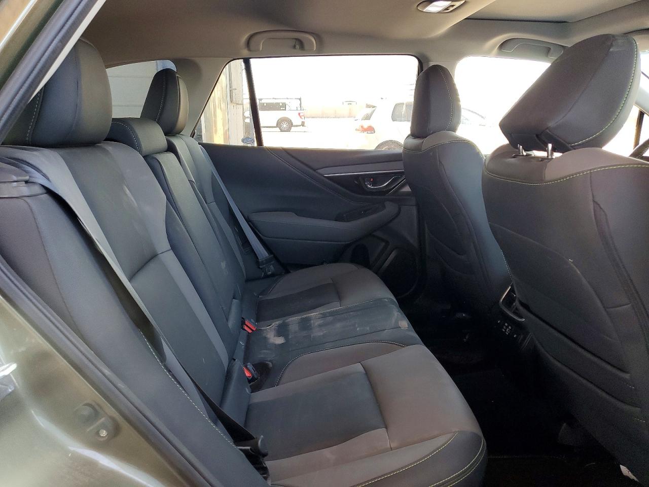 Subaru Outback Onyx Edition Xt