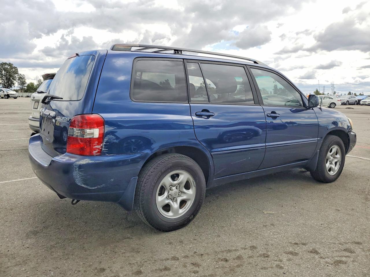 Toyota Highlander Base
