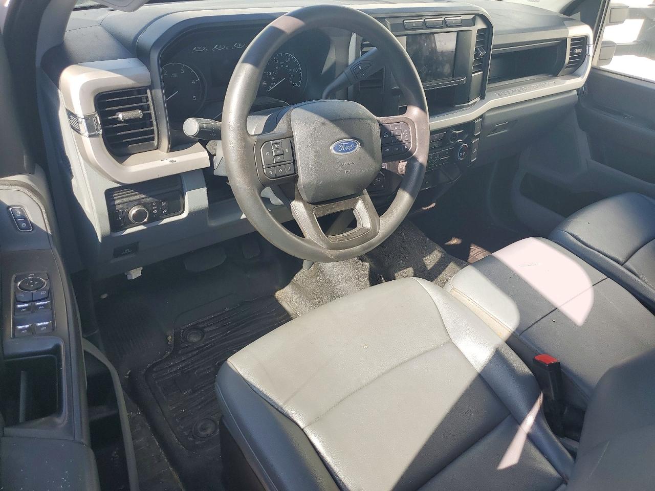 Ford F-350 Super Duty