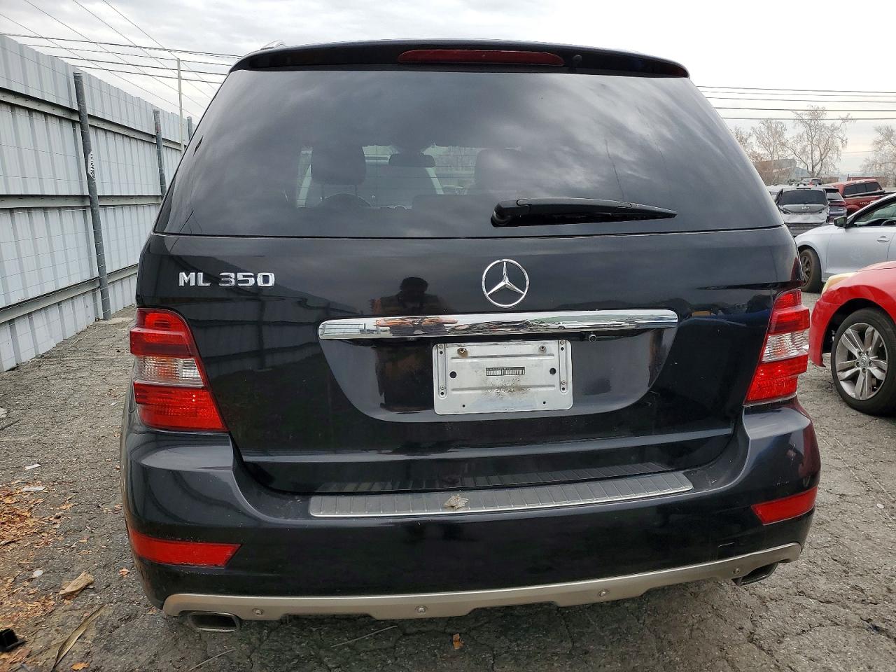 Mercedes-Benz M-Class 350