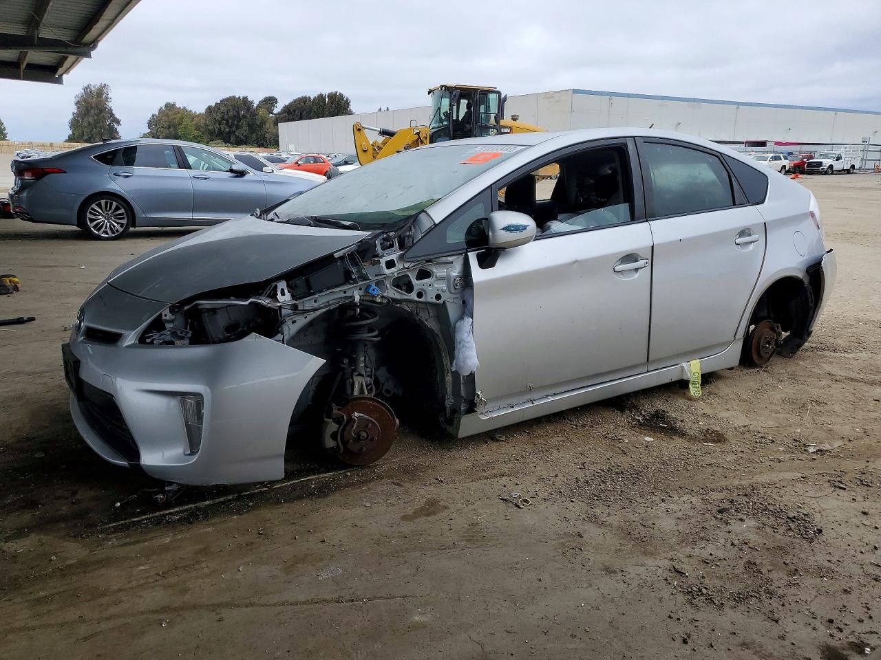 Salvage Toyota Prius Image