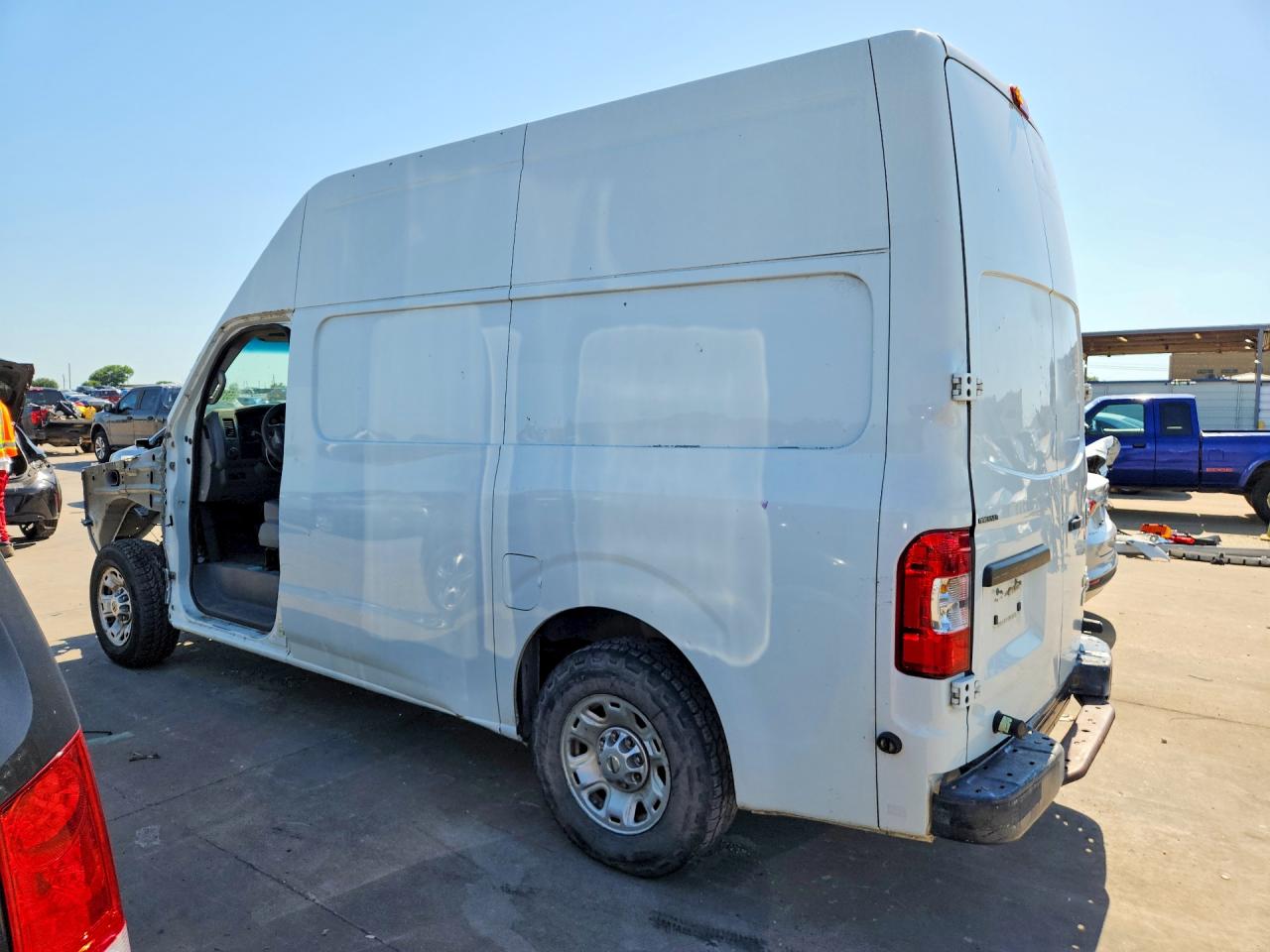 Nissan Nv 2500