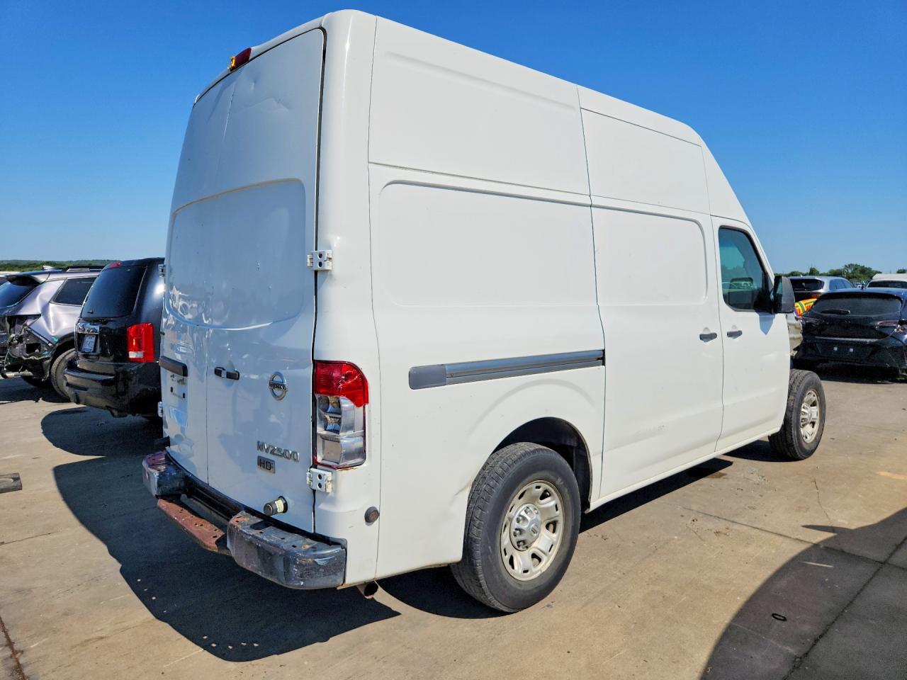 Nissan Nv 2500