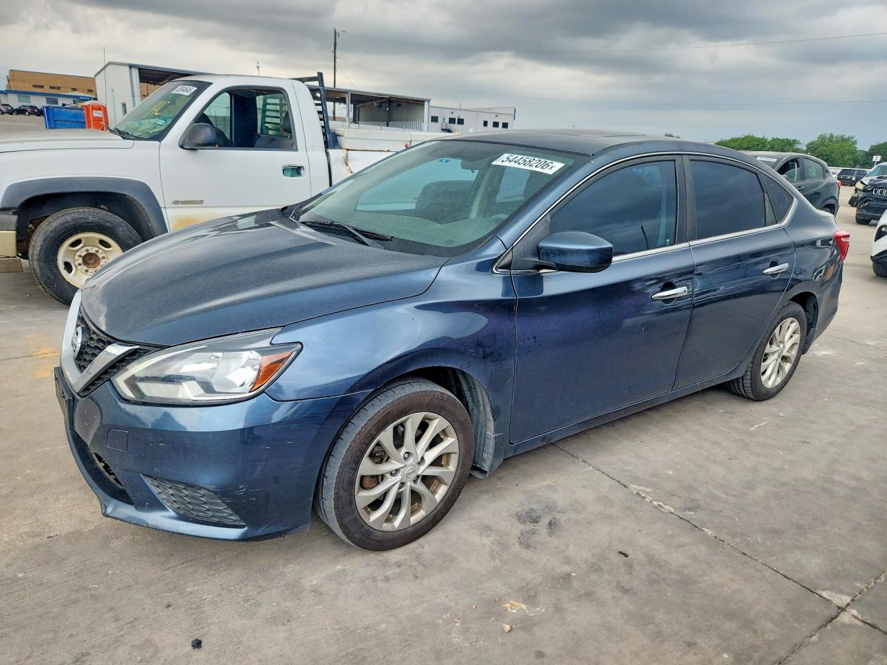 Salvage Nissan Sentra Image