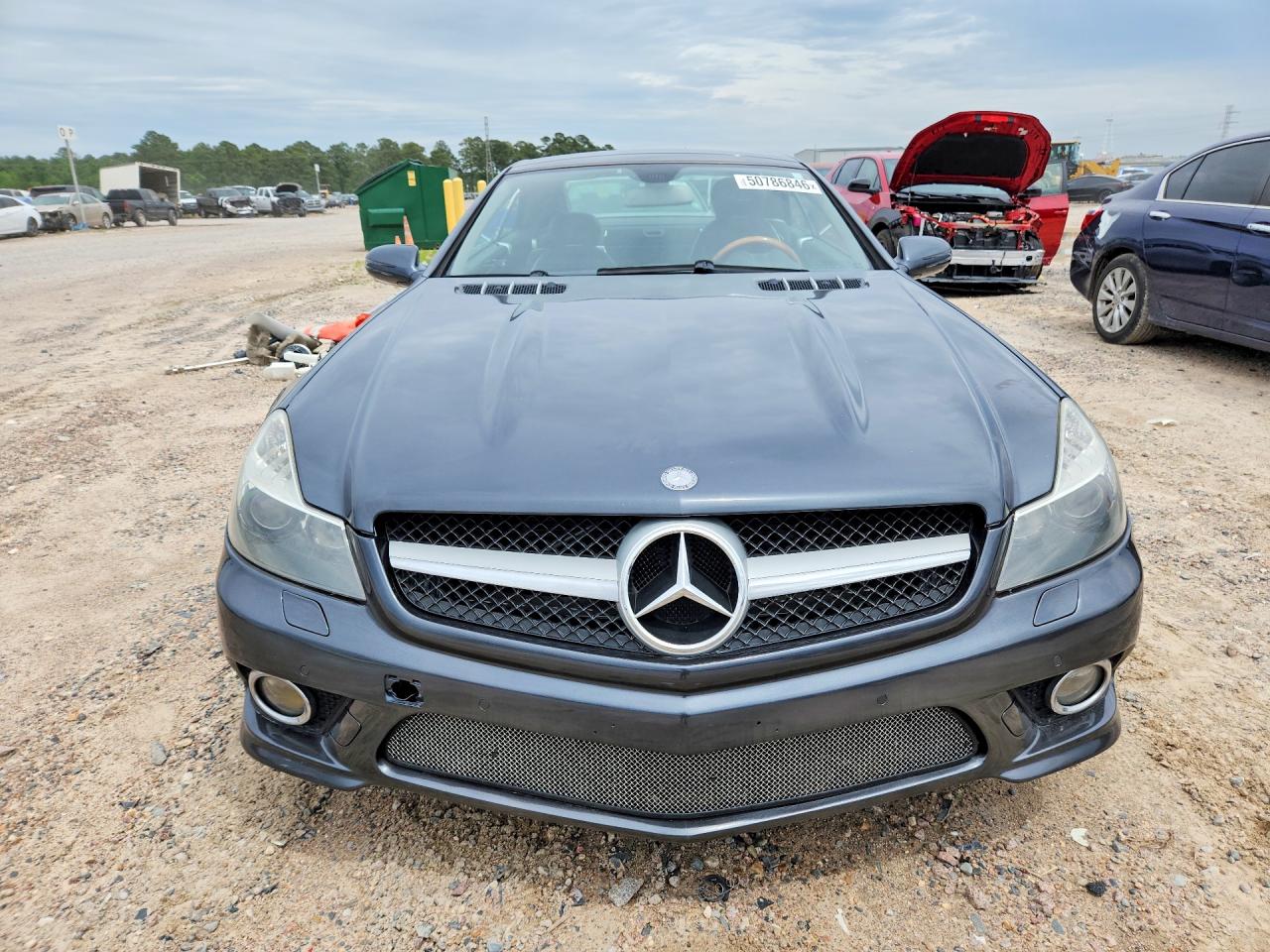 Mercedes-Benz S-Class 550