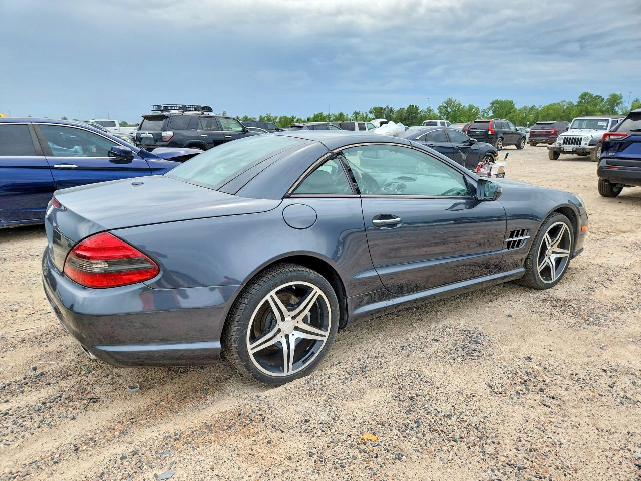 Mercedes-Benz S-Class 550