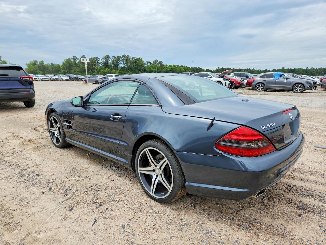 Mercedes-Benz S-Class 550