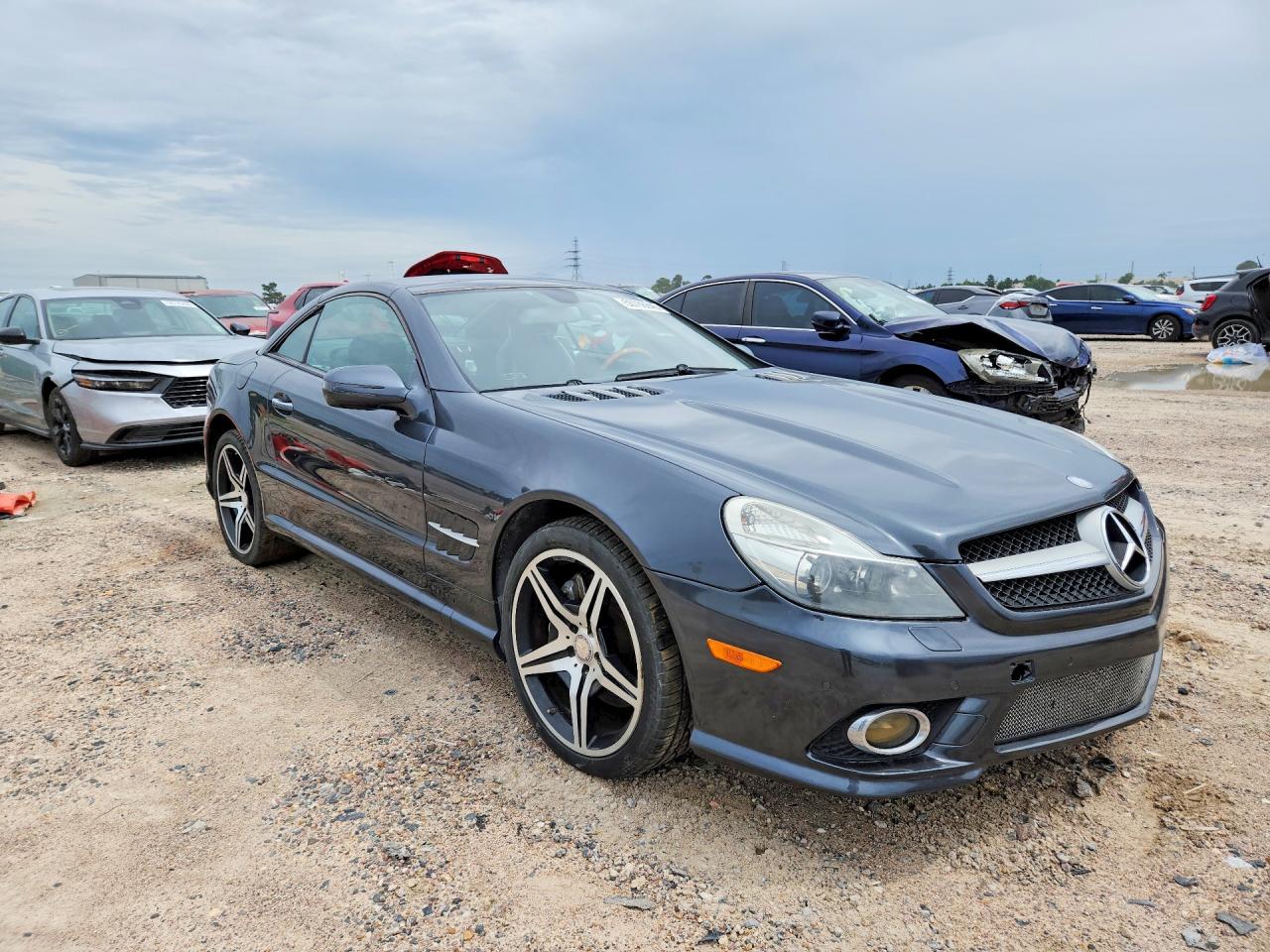 Mercedes-Benz S-Class 550