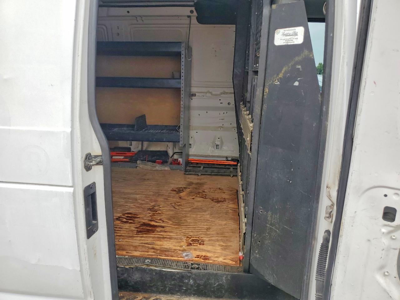 Ford Econoline E250 Van