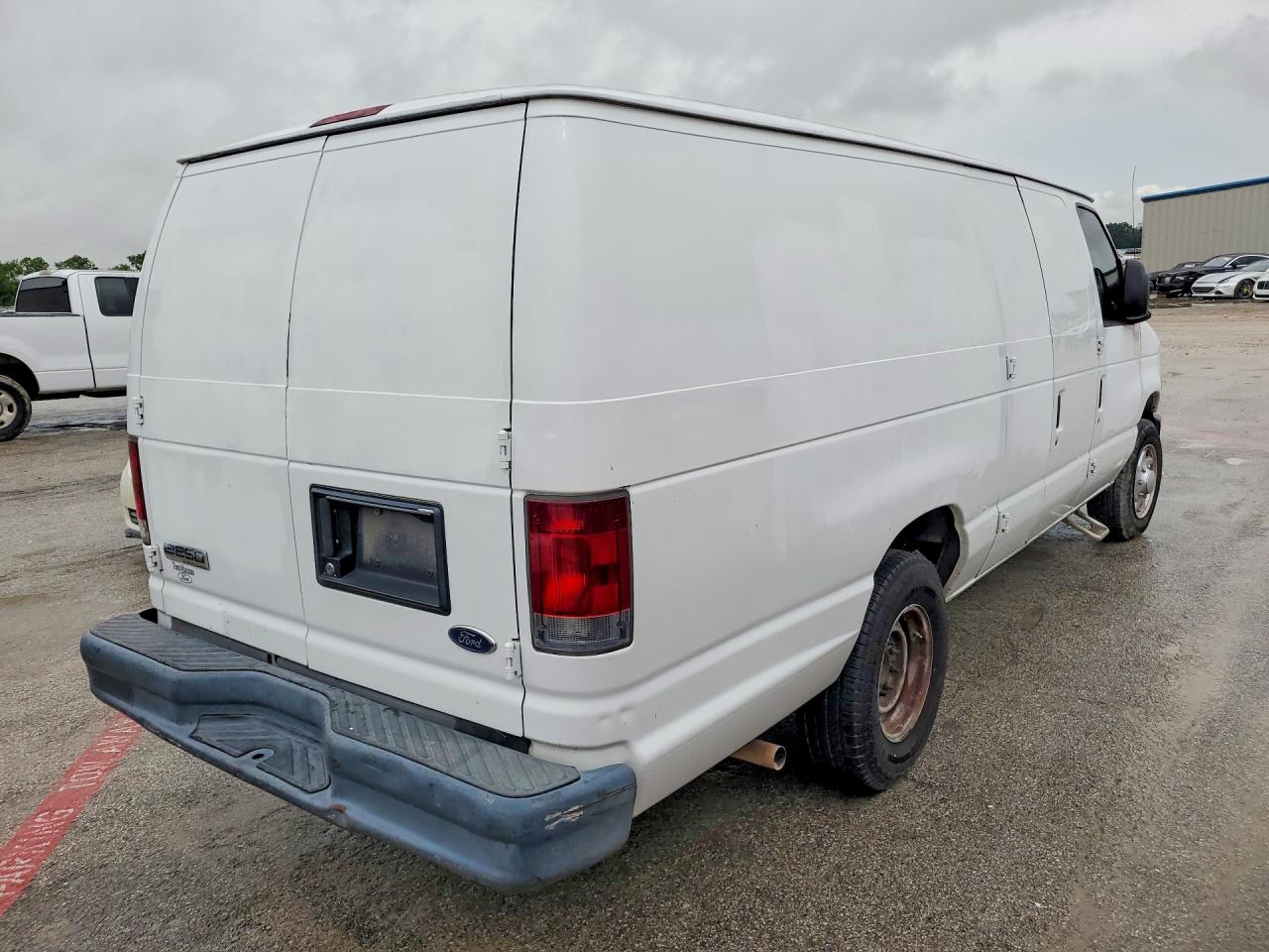 Ford Econoline E250 Van