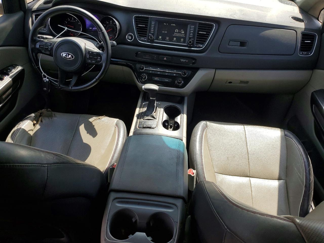 Kia Sedona Lx