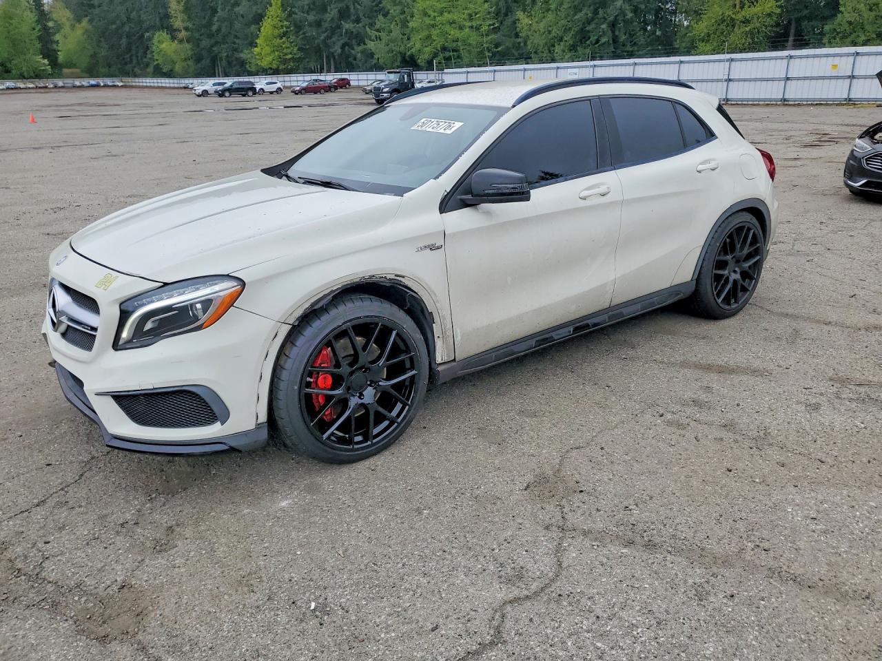 Salvage Mercedes-Benz GLA Image