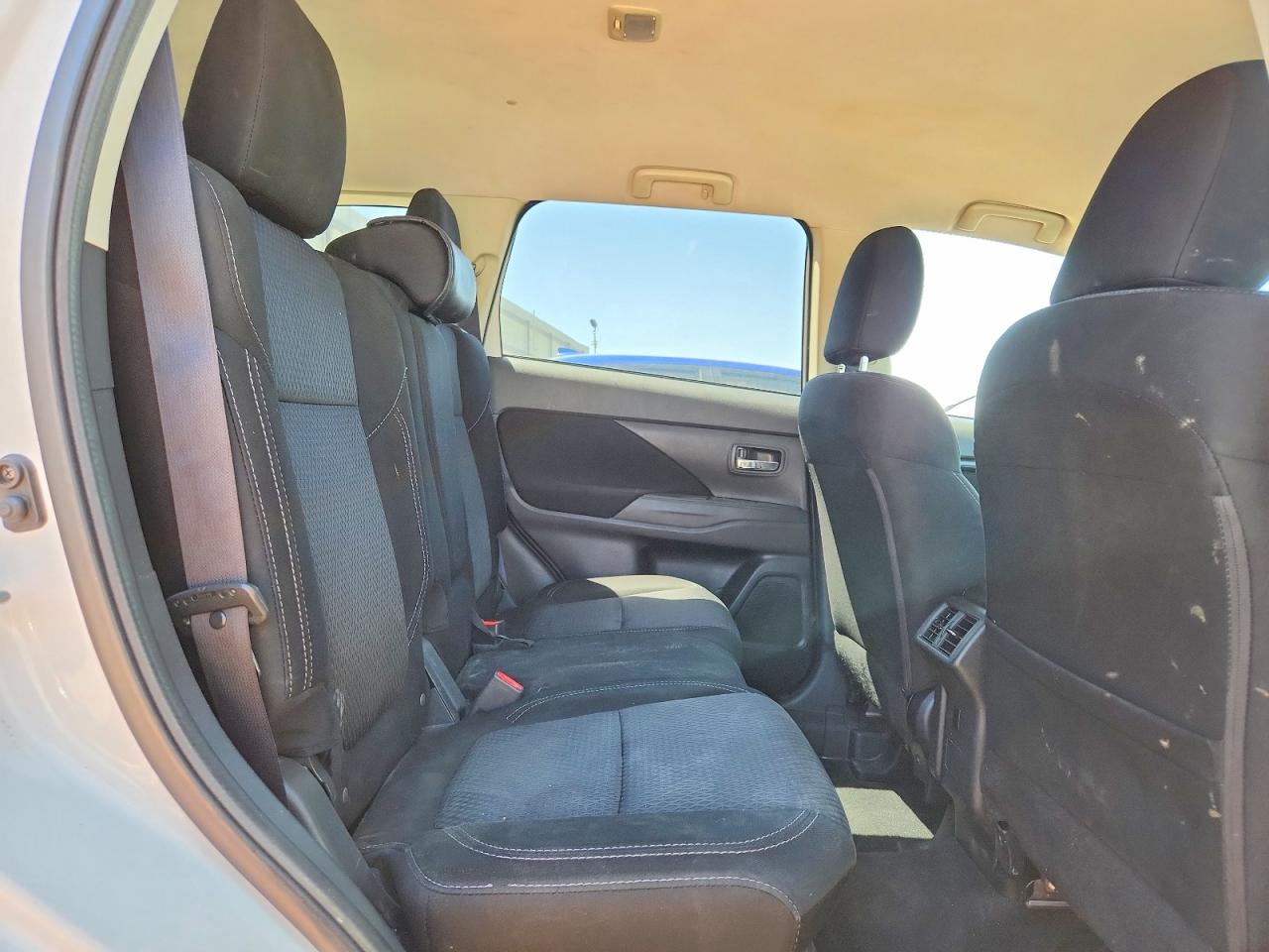 Mitsubishi Outlander Es