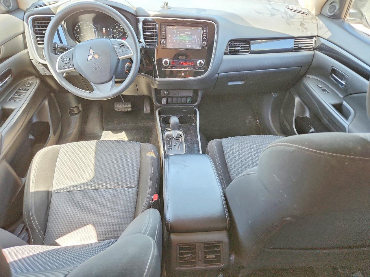 Mitsubishi Outlander Es