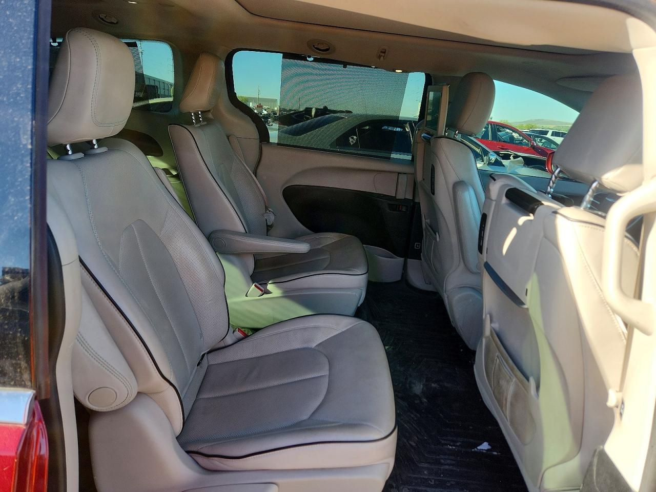 Chrysler Pacifica Hybrid Limited