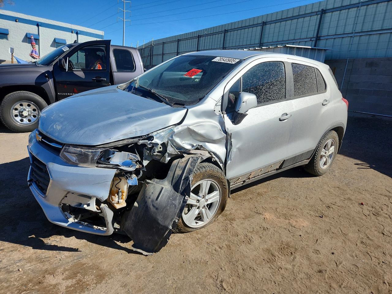 Salvage Chevrolet Trax Image