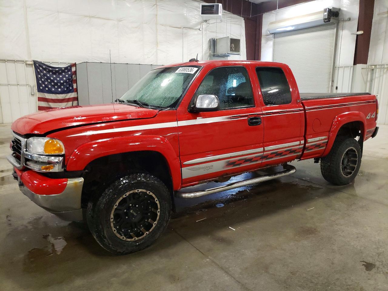 Salvage GMC Sierra Image