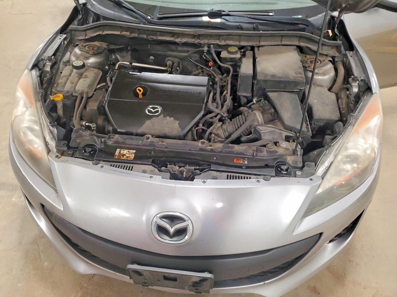 Mazda 3 I