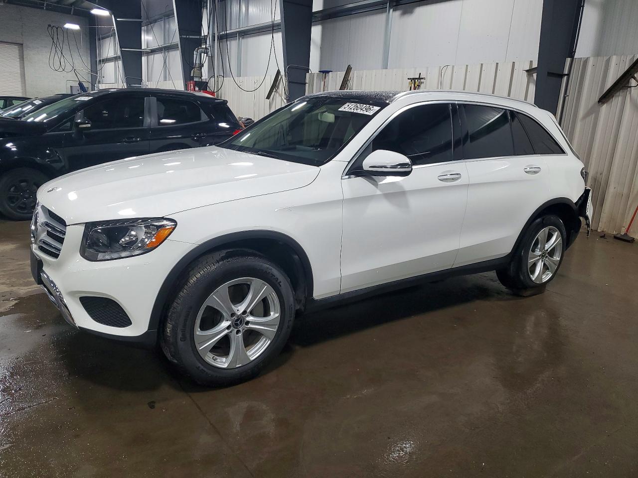Salvage Mercedes-Benz GLC Image