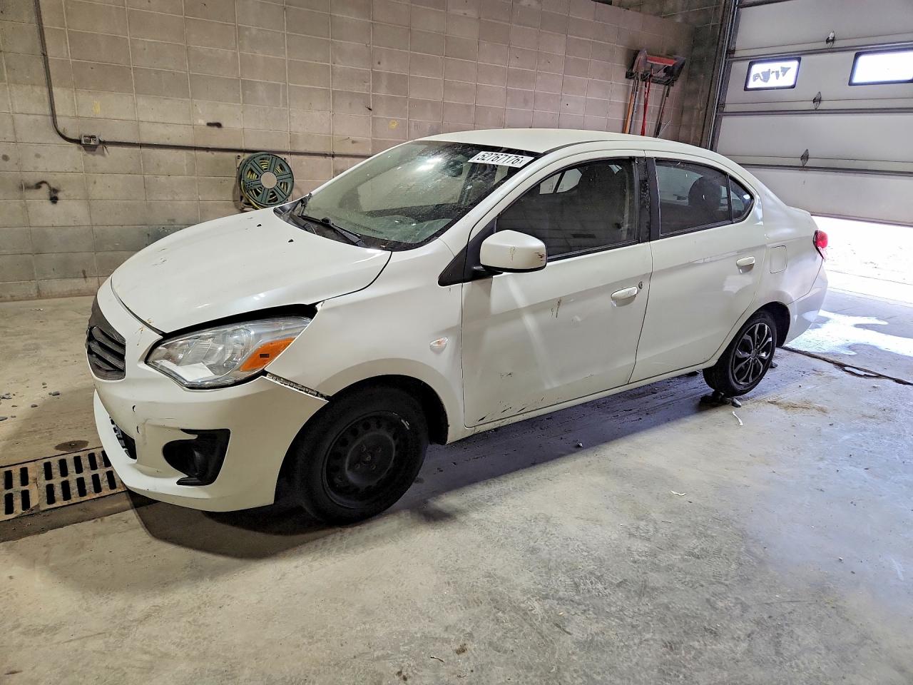 Salvage Mitsubishi Mirage Image