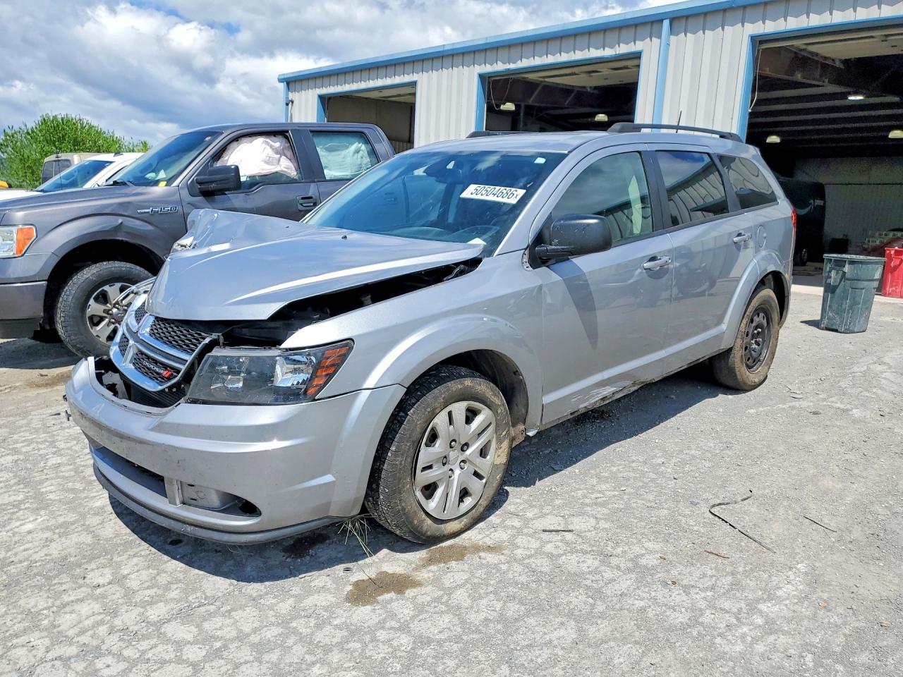 Salvage Dodge Journey Image